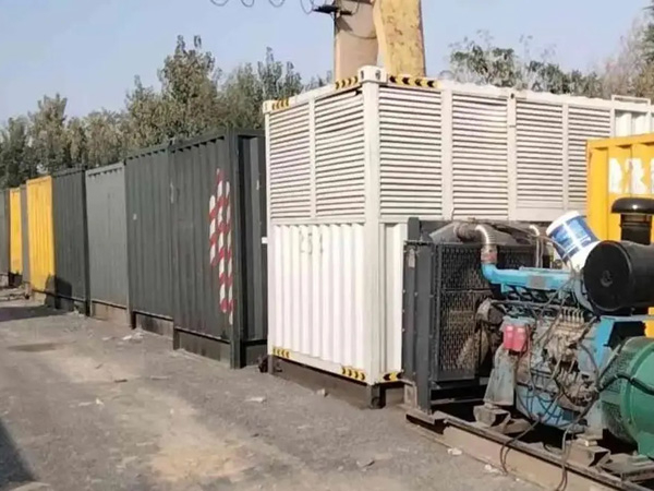武隆200KW柴油发电机机组每小时油耗是多少？